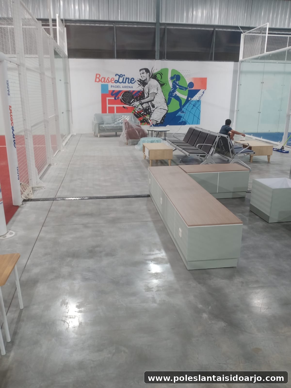 Lantai Area Indoor